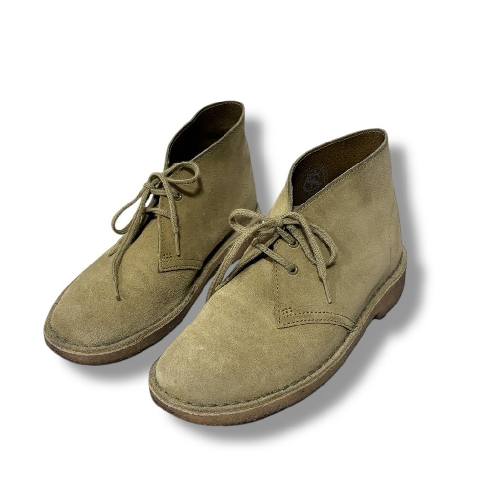 Clark’s Matcha Green Suede Booties Size 7
